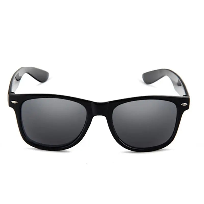 Classic unisex sunglasses