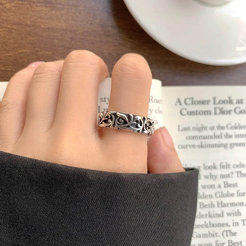 2431 - Plant Motif Ring